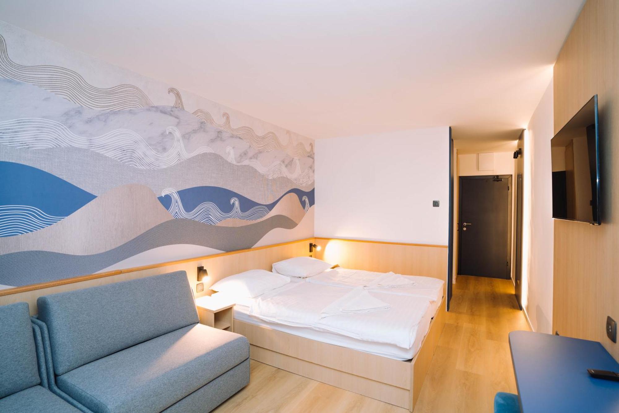 Hotel Bolero Biograd Na Moru Bagian luar foto