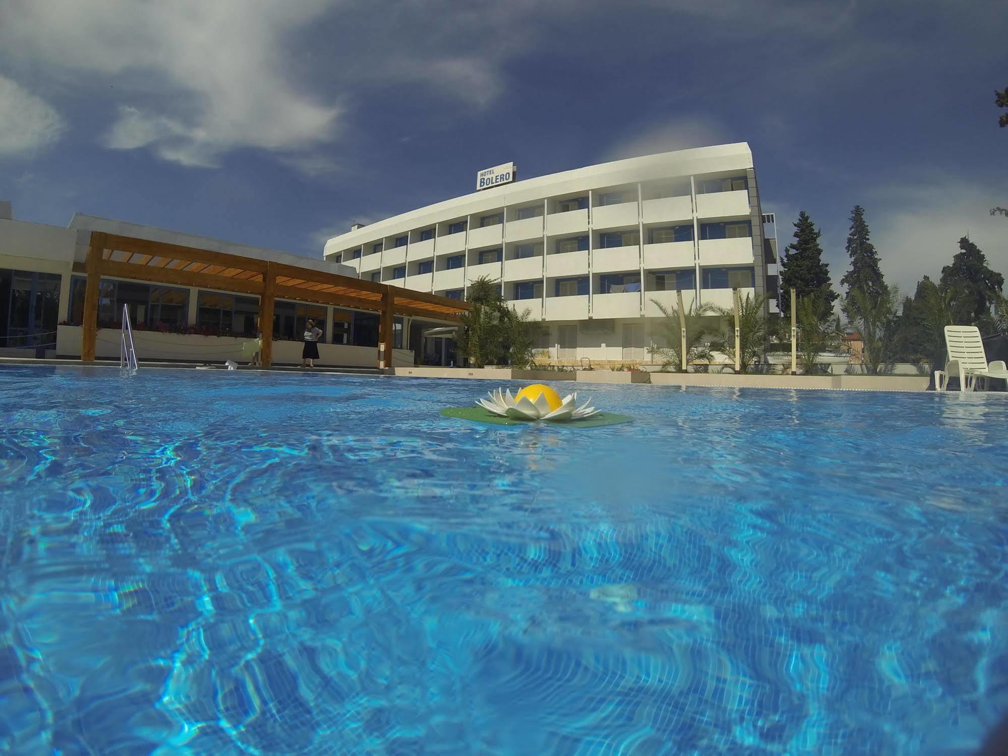 Hotel Bolero Biograd Na Moru Bagian luar foto